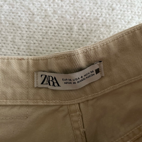 Zara High Rise Shorts (Beige) - Picture 4 of 4